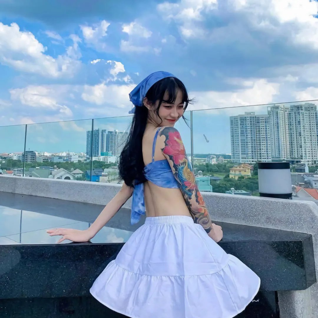 彩鸾春色